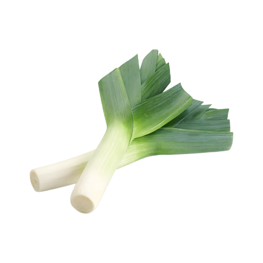 Deux poireaux frais aux feuilles vertes et tiges blanches, parfaits pour recettes maison. Légume croquant pour cuisine équilibrée.