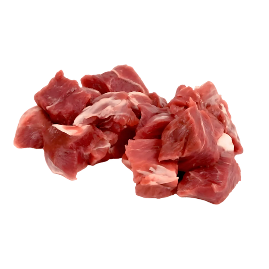 Viande de chèvre découpée en cubes, parfaite pour un sauté de chèvre tendre et riche en goût. Produit surgelé pour une conservation optimale.
