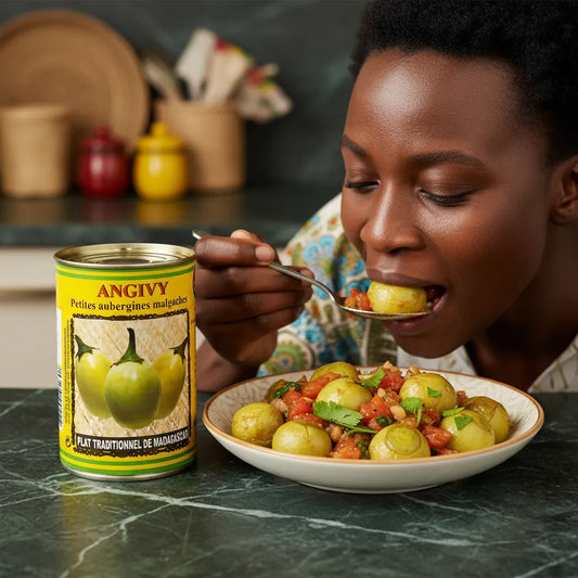 Dégustation d'un plat cuisiné à base d'Angivy Naturel CODAL, aubergines malgaches savoureuses, riches en goût et en tradition.
