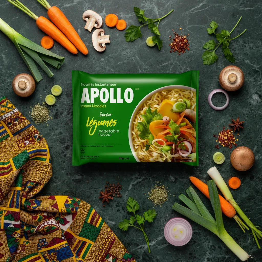 Nouilles légumes APOLLO entourées d'ingrédients frais comme carottes, poireaux et champignons, idéales pour recettes simples et variées.
