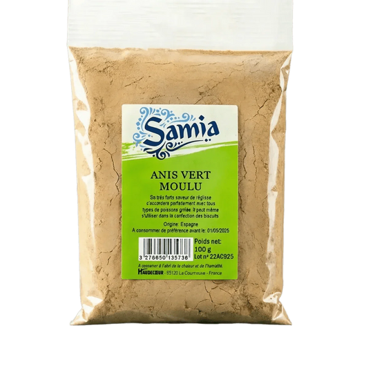 Zakje gemalen groene anijs Samia, 100g. Beige poeder in een doorzichtige, verzegelde plastic verpakking.
