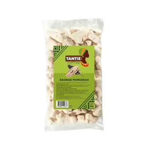 Bag of TANTIE 200g baobab pieces. Close-up of the whitish pieces inside.