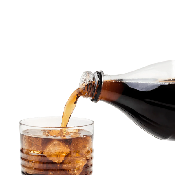 SELECTO 1.5L poured into a glass filled with ice cubes. Brown glass bottle. Green background.