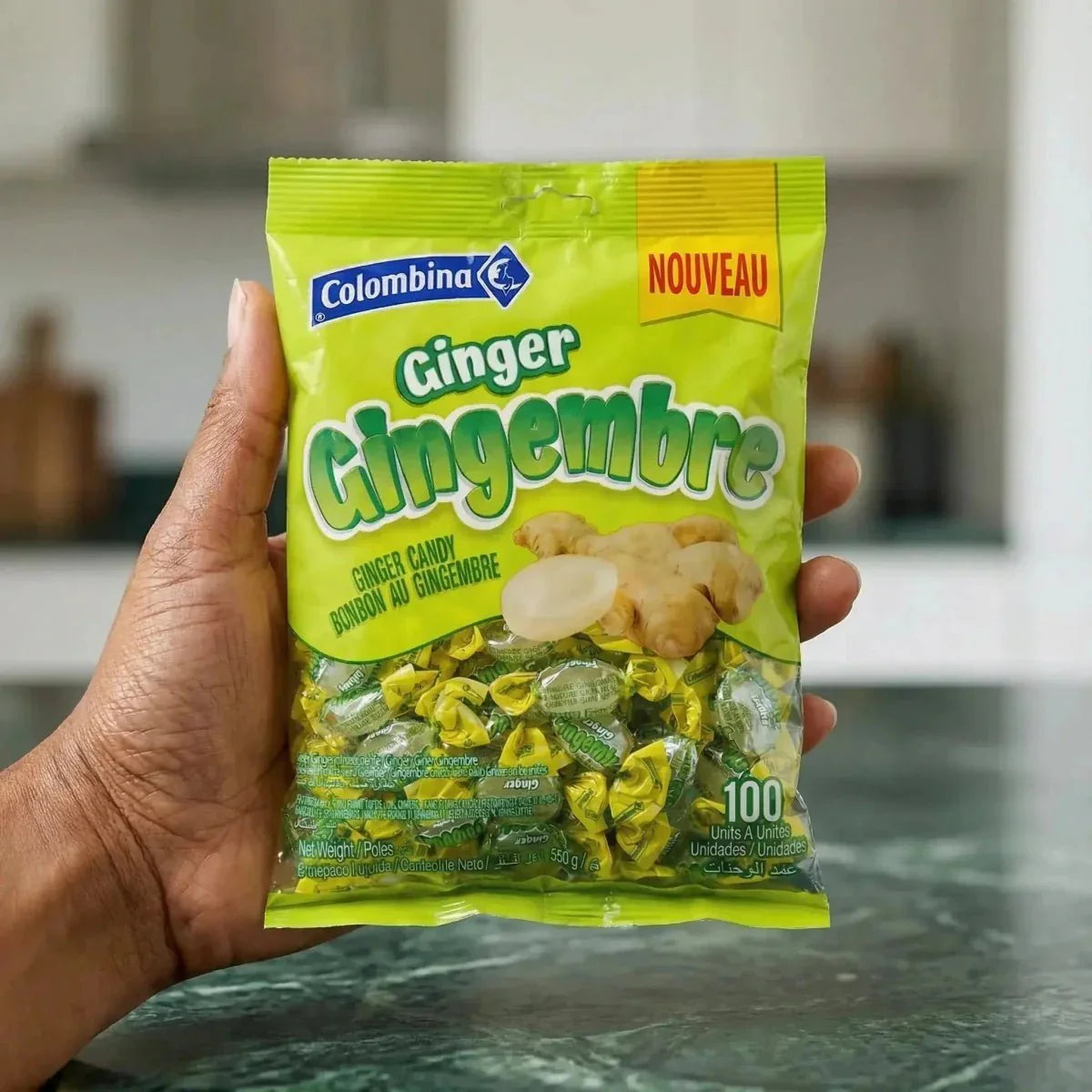 Bolsa verde de caramelos de jengibre Colombina, con la indicación Nuevo.