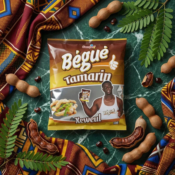 BÉGUÉ Tamarin Xeweul pouch, tamarind candies. Fruits, leaves, and colorful fabric.