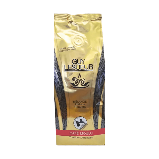 Paquet doré de café moulu GUY LESUEUR, mélange Arabica et Robusta. Torréfié en Guadeloupe.