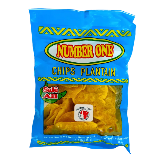 Chips de plantain à l'ail N°1 - Délicieux snacks croustillants en sachet bleu, parfaits pour une pause salée en épicerie fine.