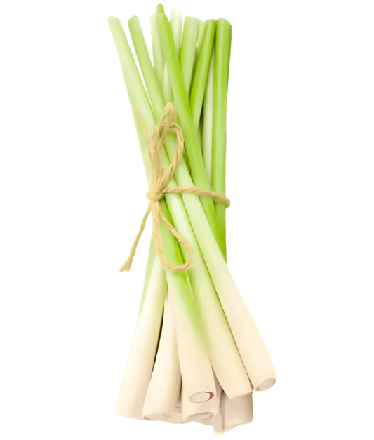 Citronnelle fraîche - Saveur et arôme unique | Herbe aromatique en tiges entières nouées, idéale pour plats exotiques et infusions parfumées.