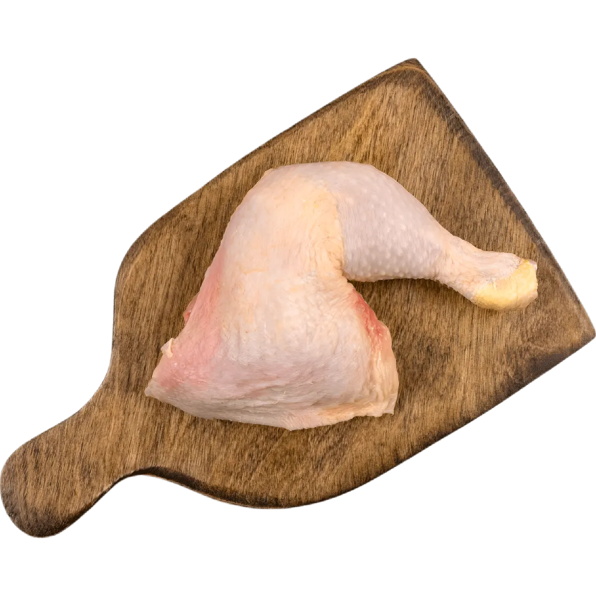 Cuisse de poulet halal avec peau posée sur planche en bois, parfaite pour recettes rôties ou grillées, volaille fraîche de qualité halal.