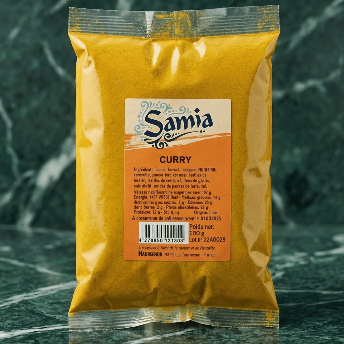 Curry en poudre jaune, de Samia, présenté dans son emballage d'origine.
