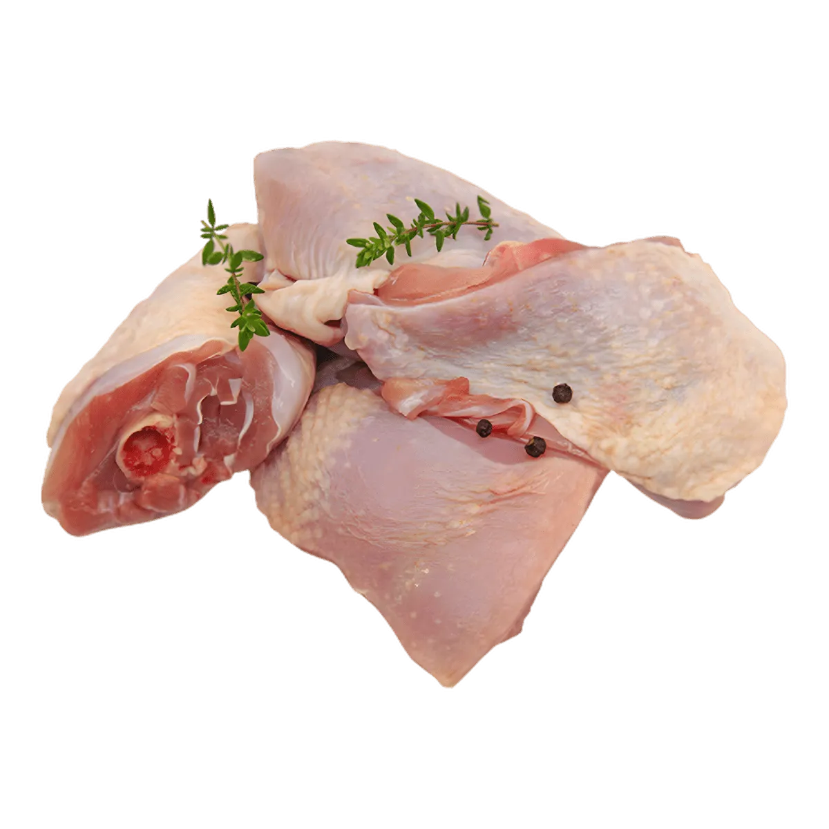 Découpe de coq halal VOLAILLE NKOSI avec morceaux crus, peau intacte, décorés de thym et poivre, idéale pour recettes mijotées ou grillées.
