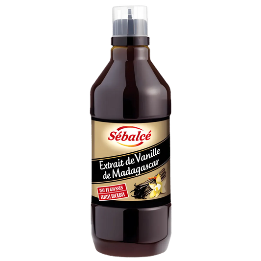 Bouteille d'extrait de vanille de Madagascar SEBALCE avec étiquette noire et dorée, arôme authentique pour pâtisserie et cuisine sucrée.