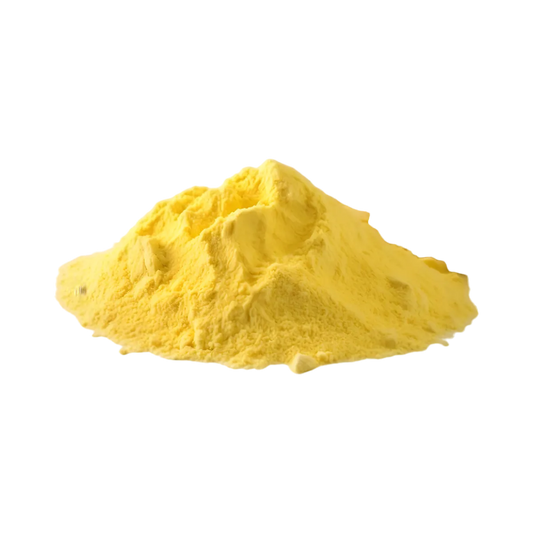 Monticule de farine de pois chiche LEGUMOR jaune clair, texture fine, parfaite pour cuisine végétarienne et sans gluten.