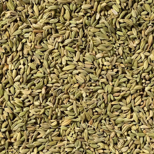 Gros plan sur le Fenugrec entier SAMIA, graines croquantes à la saveur douce et anisée. Idéal pour cuisine orientale et recettes maison.