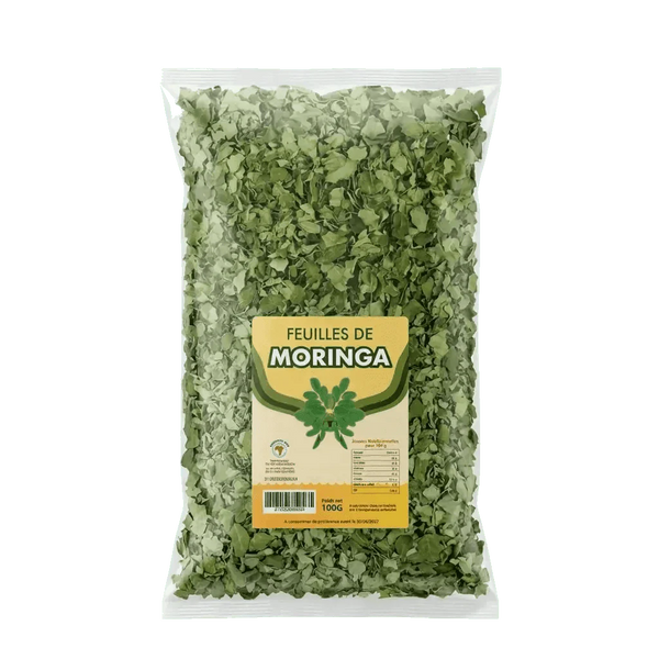 Feuilles de Moringa NUMBER ONE en sachet transparent. Vues en gros plan, feuilles séchées.