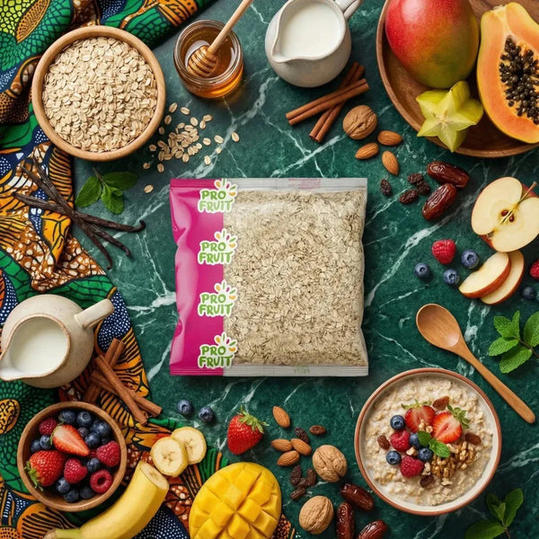 Flocons d’avoine PROFRUIT 500g présentés avec des fruits frais, du miel, du lait.