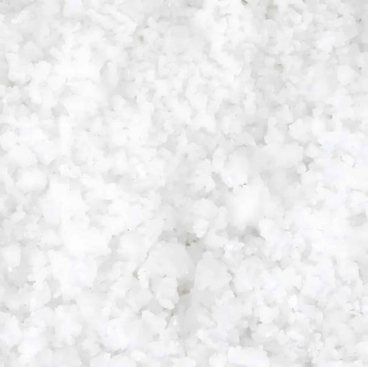 Texture granuleuse du Gros Sel CEREBOS, sel de mer naturel parfait pour assaisonnement, cuisson et conservation des aliments.