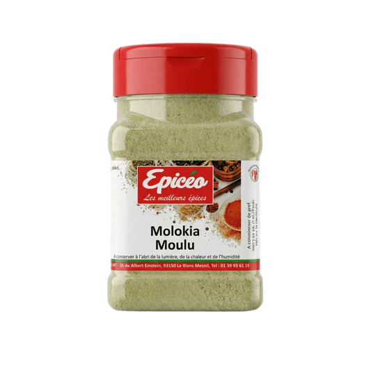 Pot d'épices moulues Molokia Moulue EPICÉO sur fond vert.