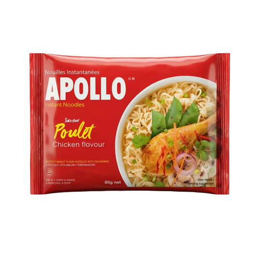 Paquet de nouilles instantanées APOLLO saveur poulet, avec un bol de nouilles garni de poulet.