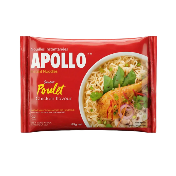 Paquet de nouilles instantanées APOLLO saveur poulet, avec un bol de nouilles garni de poulet.