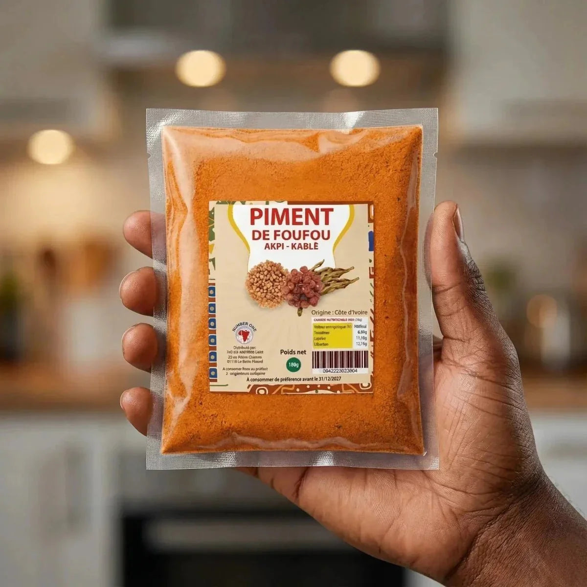Akpi-Kablè Foufou-Chili von NUMBER ONE, präsentiert in einem transparenten Beutel.