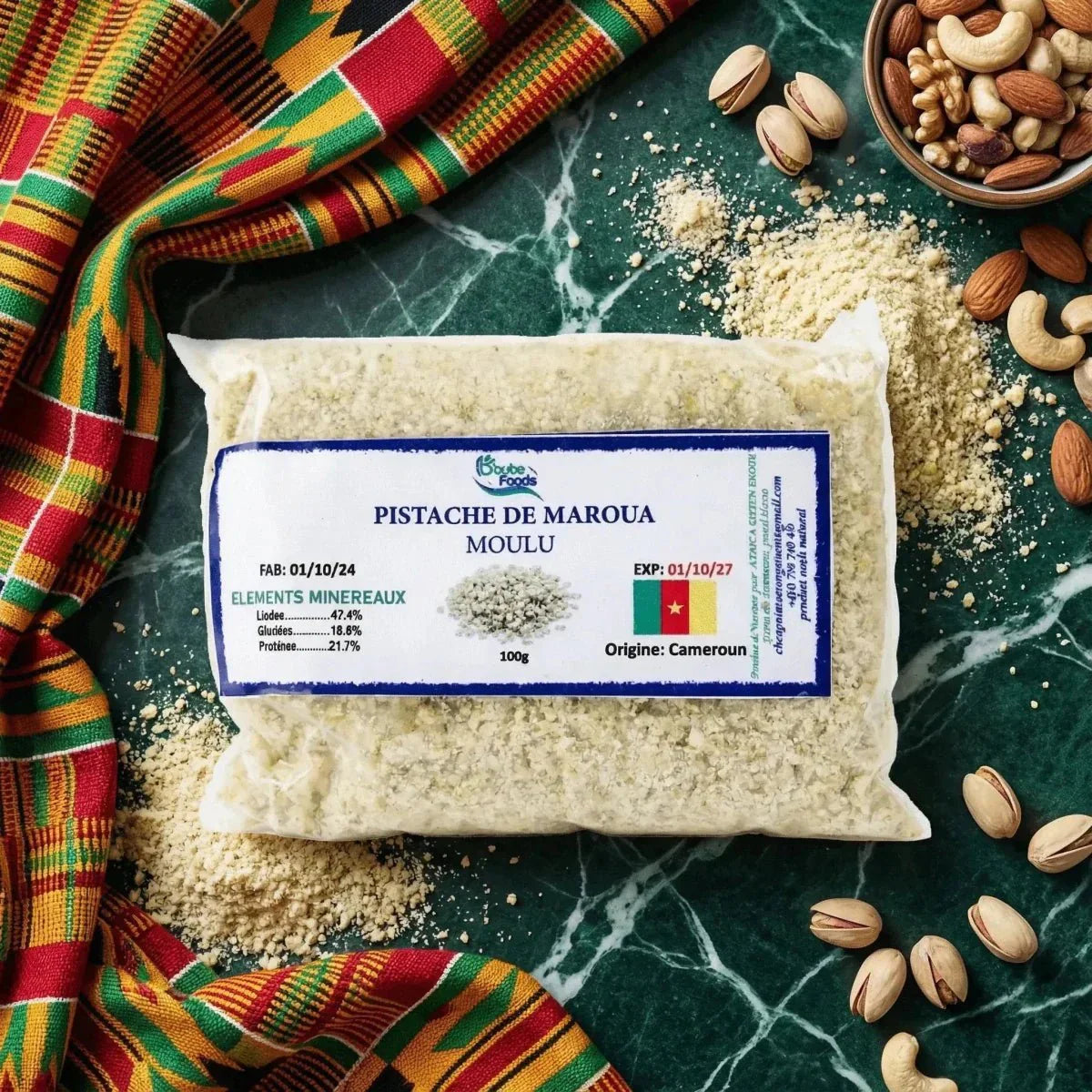 Sachet de Pistache de Maroua moulue Boube Foods, entouré de noix, pistaches.