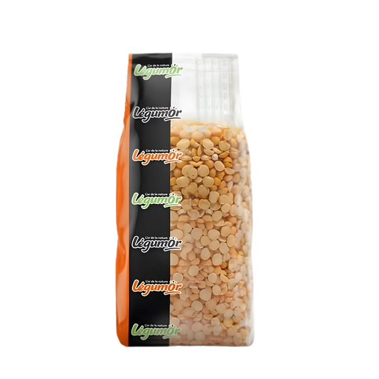 Pois cassé jaune LEGUMOR en sachet hermétique transparent, idéal pour l'épicerie salée et les plats nutritifs. Produit sec de la gamme NKOSI.