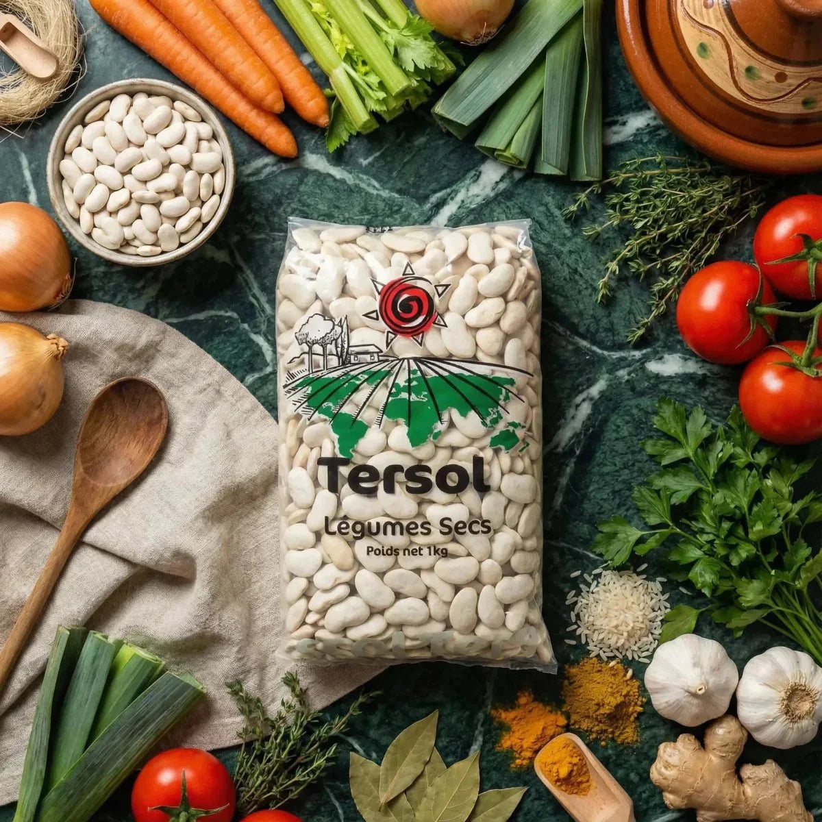 Guisantes de Cap TERSOL 1kg rodeados de verduras frescas, especias y hierbas aromáticas.