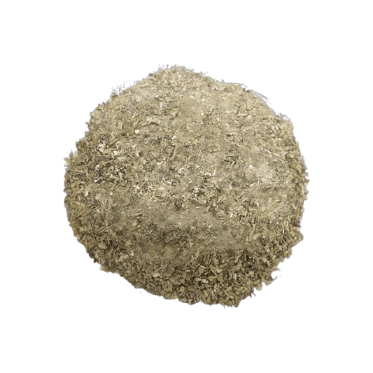 Poudre de gombo frais / Gbamougou étalée, couleur naturelle et arôme végétal préservé. Épicerie salée - NKOSI.