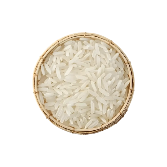 Grains de riz long parfumé PERLE D'ASIE dans un panier en osier, idéal pour accompagner des plats savoureux ou préparer des salades.