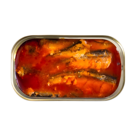 Sardines ANNY en sauce tomate visibles dans la boîte ouverte, produit savoureux de la catégorie épicerie salée, prêt à consommer.